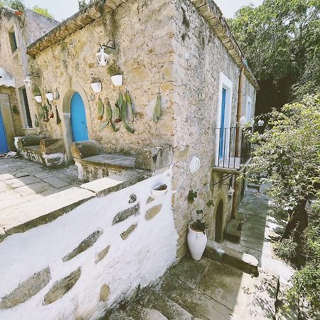 La Casa Del Nespolo Bed & Breakfast Capo d'Orlando Exterior photo